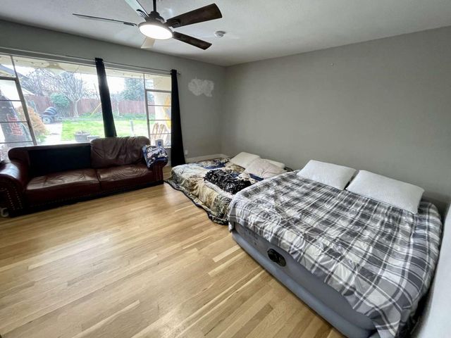 3654 E Donner Avenue, Fresno, CA 93726