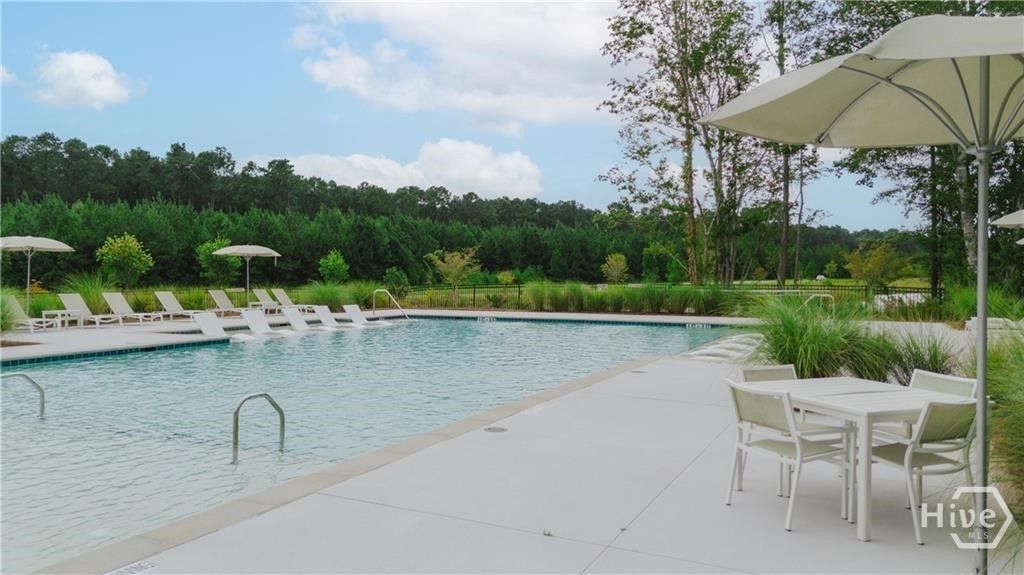 Image 10 of property listing at 46 Oren Street, Richmond Hill, GA 31324
