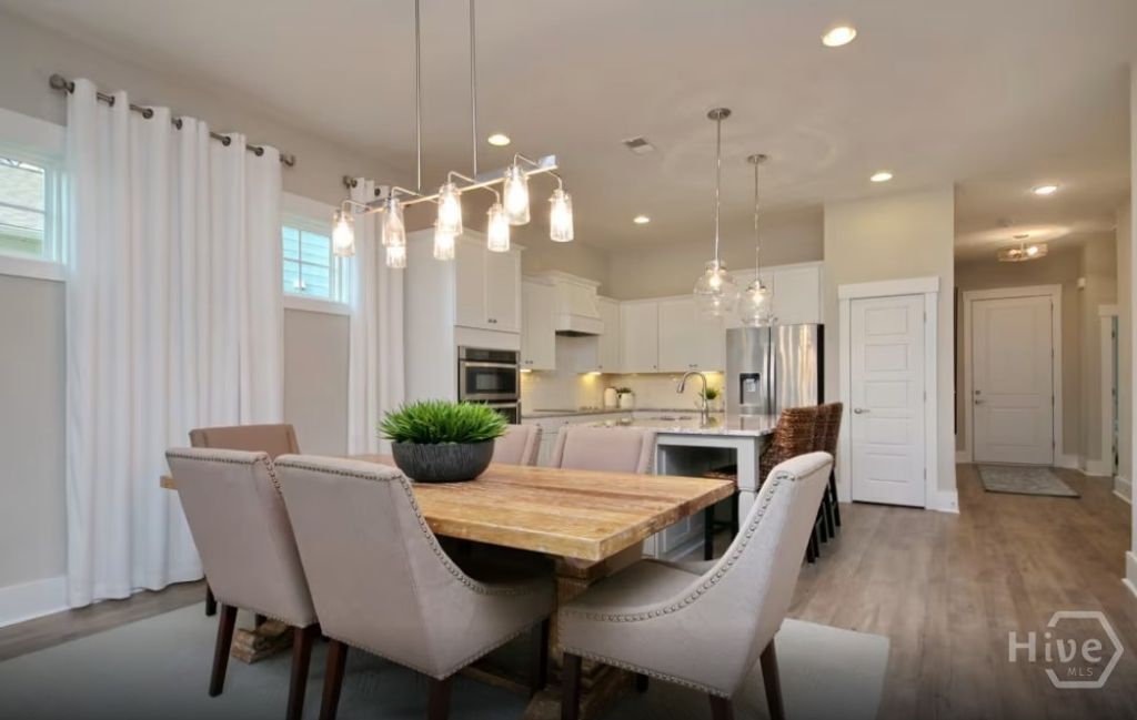 Image 3 of property listing at 46 Oren Street, Richmond Hill, GA 31324