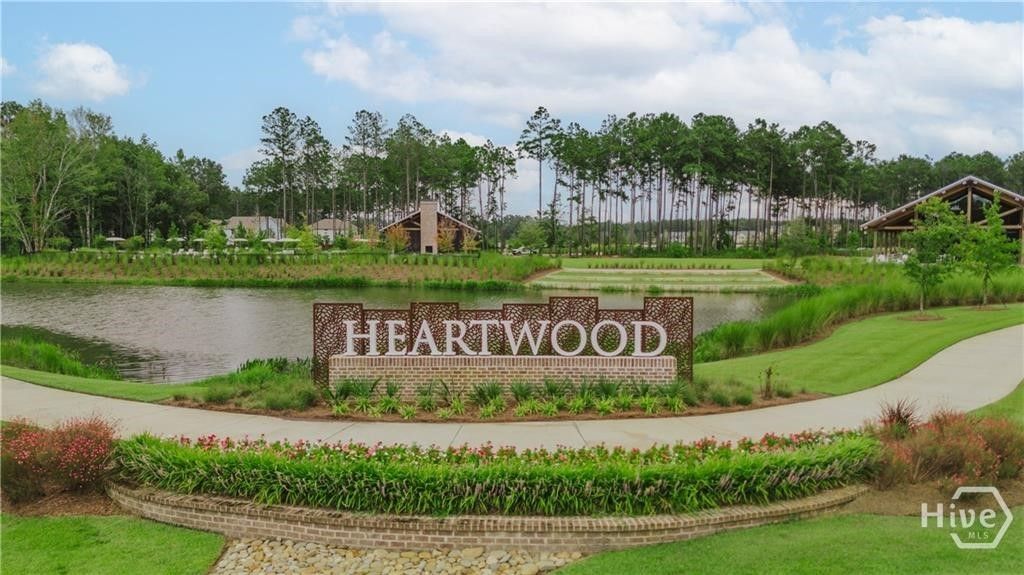 Image 7 of property listing at 46 Oren Street, Richmond Hill, GA 31324