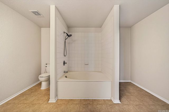 9226 Beech Grove, San Antonio, TX 78245