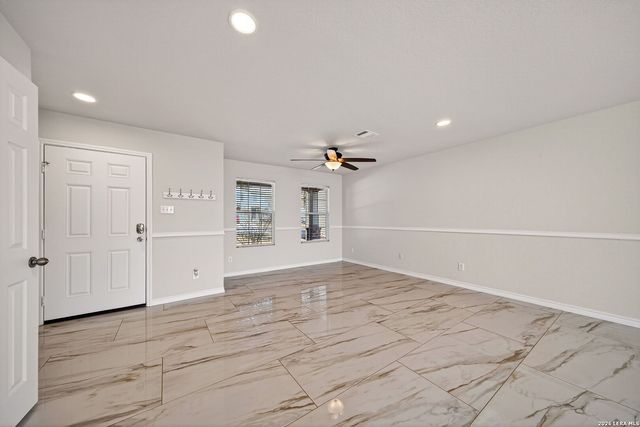 9226 Beech Grove, San Antonio, TX 78245