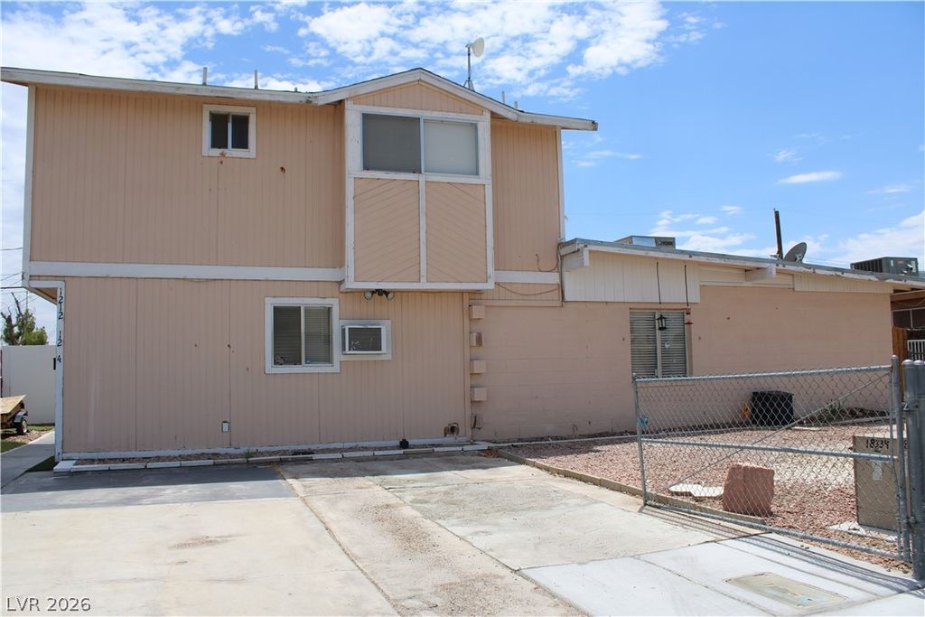 1212A Phillips Avenue A, Las Vegas, NV 89104