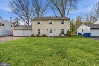 311 E PARK AVE, Sellersville, PA 18960