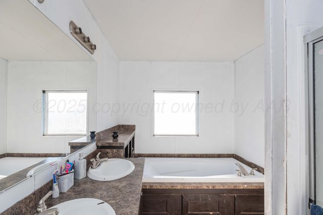 11566 County Rd E, Pampa, TX 79065