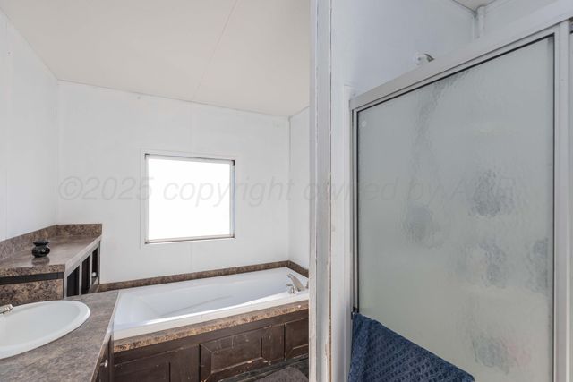 11566 County Rd E, Pampa, TX 79065