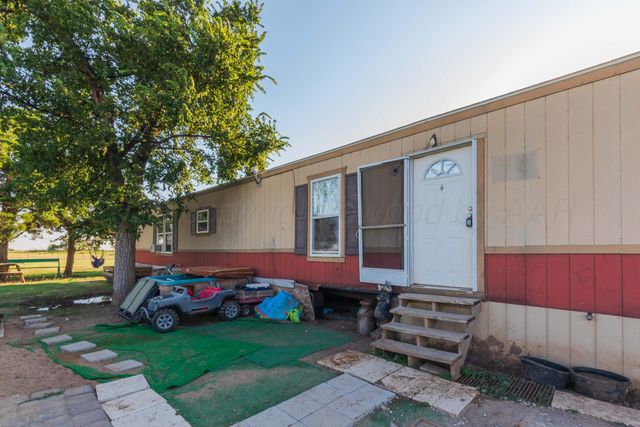 11566 County Rd E, Pampa, TX 79065