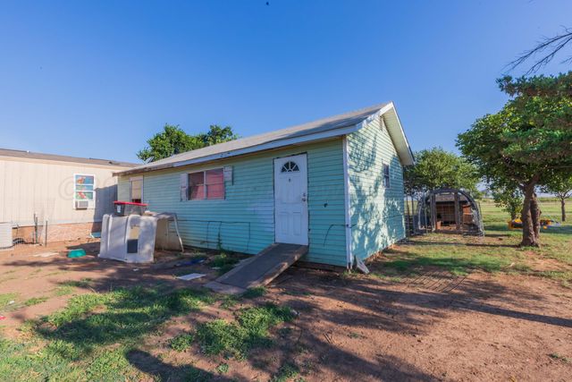 11566 County Rd E, Pampa, TX 79065