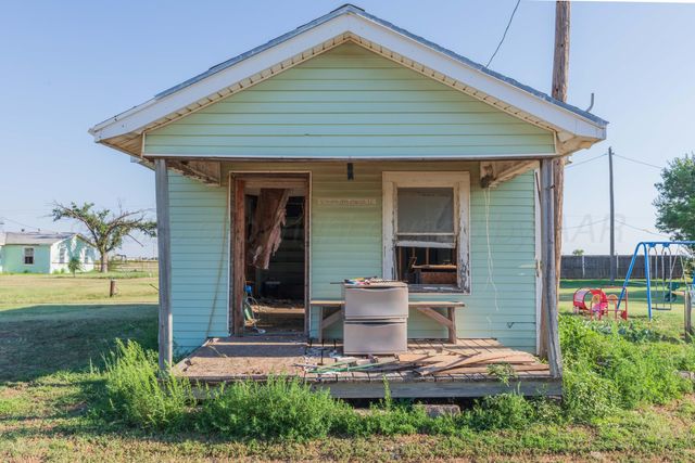 11566 County Rd E, Pampa, TX 79065