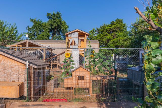 11566 County Rd E, Pampa, TX 79065