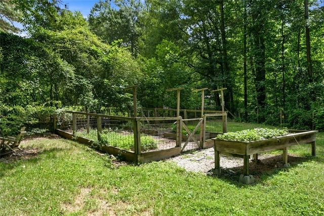 1750 Cedar Ridge Court SE, Smyrna, GA 30080