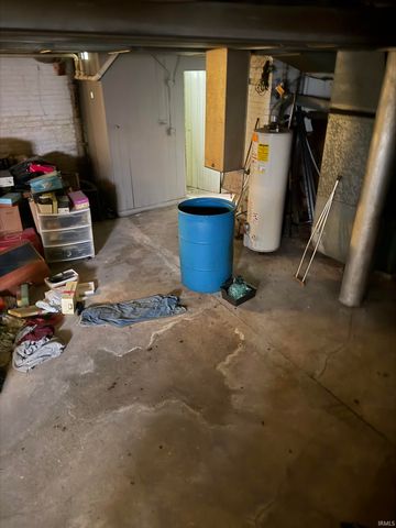 1013 E Chandler Avenue, Evansville, IN 47714