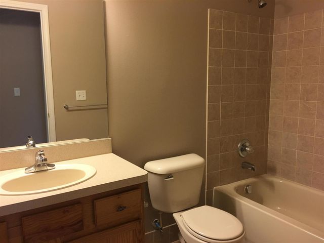 20209 Chesapeake Circle, Walled Lake, MI 48390