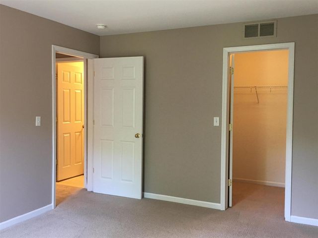 20209 Chesapeake Circle, Walled Lake, MI 48390