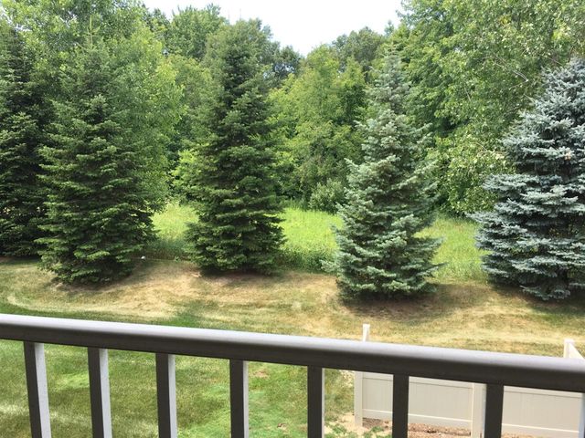 20209 Chesapeake Circle, Walled Lake, MI 48390