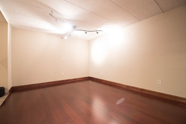 1933 Commonwealth Ave 611, Boston, MA 02135