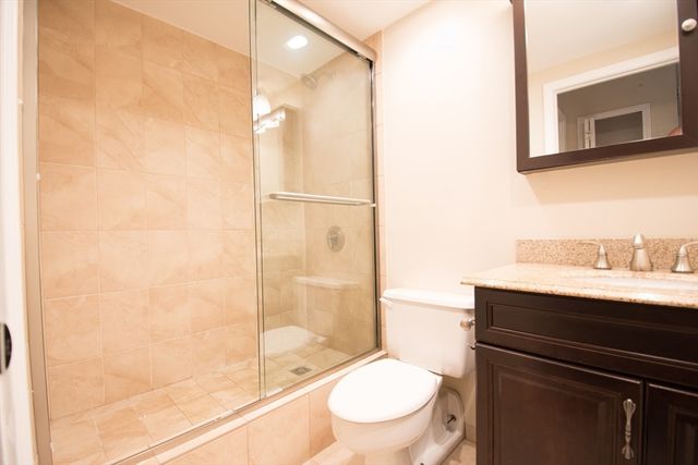 1933 Commonwealth Ave 611, Boston, MA 02135
