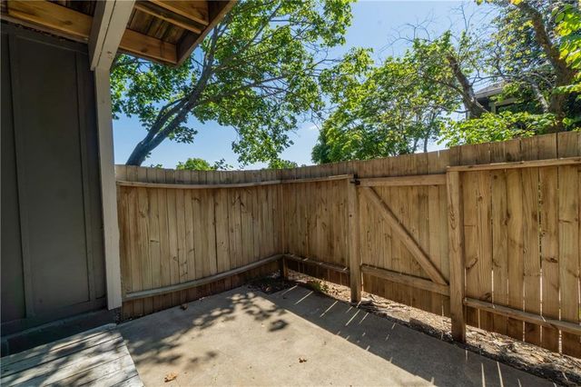 12711 W 110TH Terrace, Overland Park, KS 66210