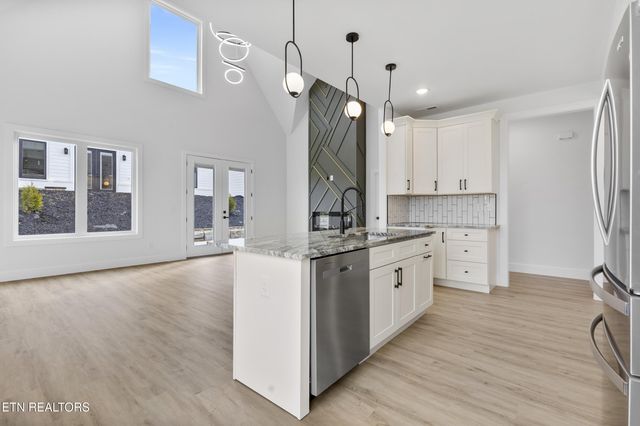 2336 Sydney Court, Morristown, TN 37814