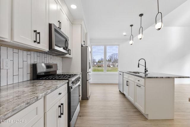 2336 Sydney Court, Morristown, TN 37814