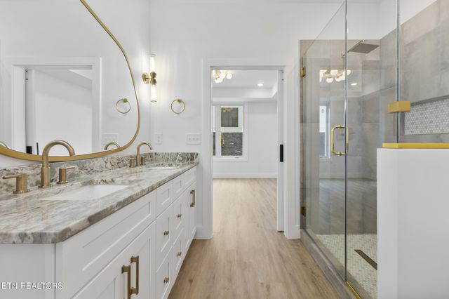 2336 Sydney Court, Morristown, TN 37814