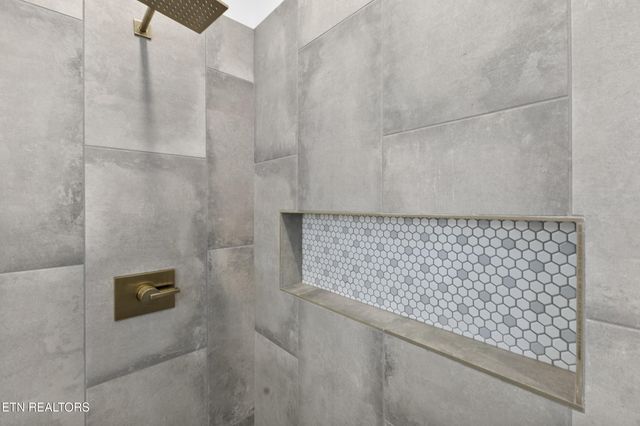 2336 Sydney Court, Morristown, TN 37814