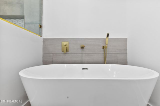 2336 Sydney Court, Morristown, TN 37814