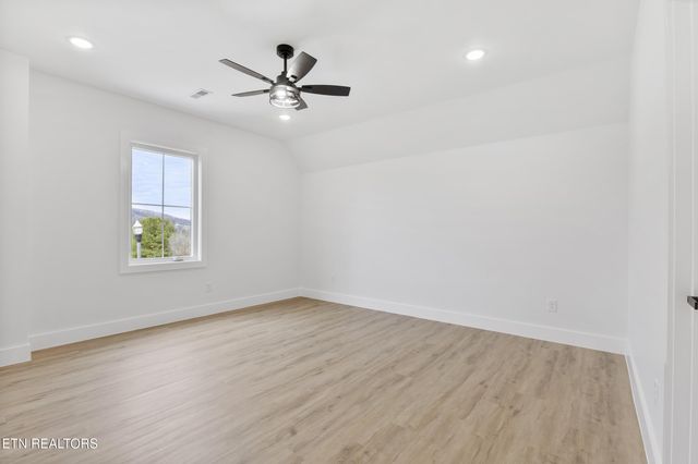 2336 Sydney Court, Morristown, TN 37814