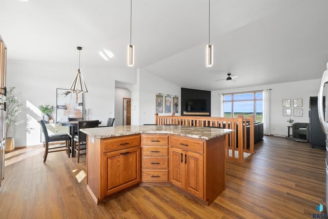 44946 173rd St Street, Watertown, SD 57201