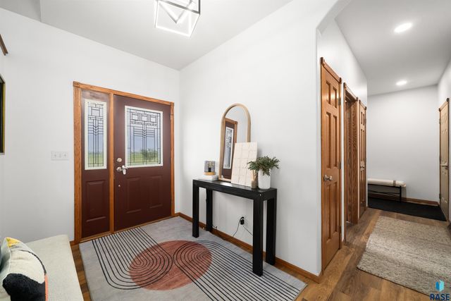 44946 173rd St Street, Watertown, SD 57201