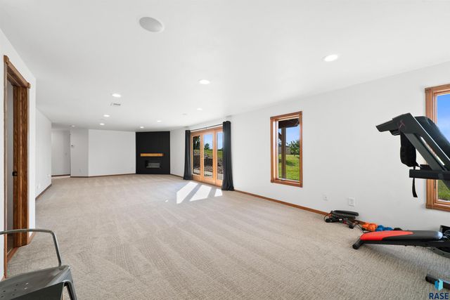 44946 173rd St Street, Watertown, SD 57201