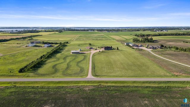 44946 173rd St Street, Watertown, SD 57201