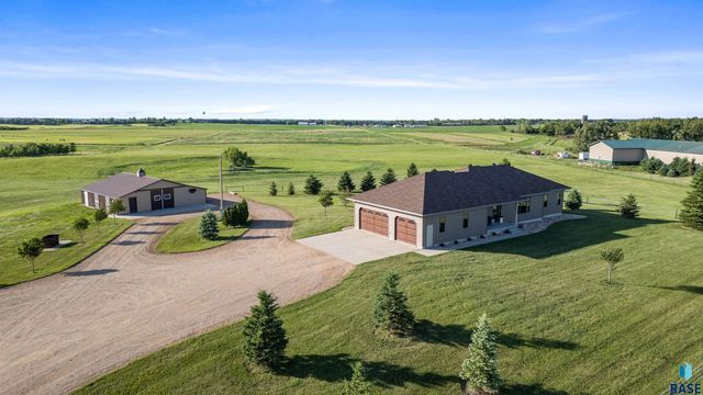 44946 173rd St Street, Watertown, SD 57201