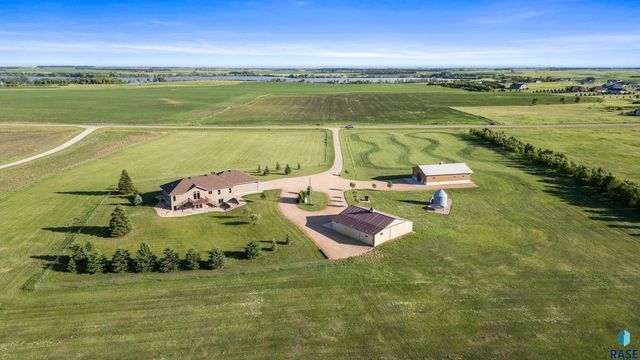 44946 173rd St Street, Watertown, SD 57201