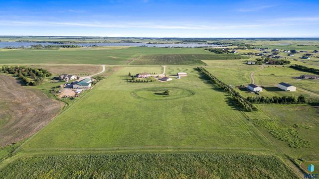 44946 173rd St Street, Watertown, SD 57201