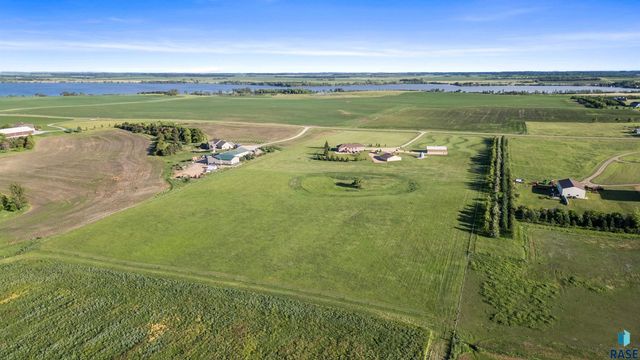 44946 173rd St Street, Watertown, SD 57201