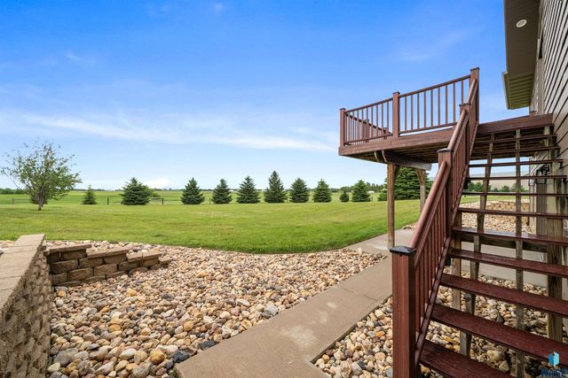 44946 173rd St Street, Watertown, SD 57201