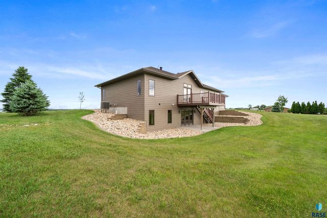 44946 173rd St Street, Watertown, SD 57201