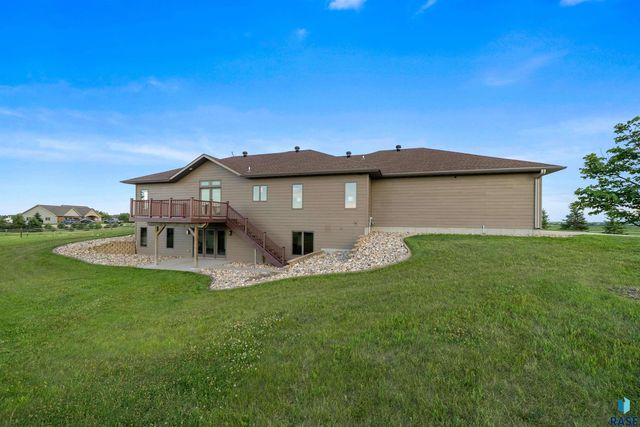 44946 173rd St Street, Watertown, SD 57201