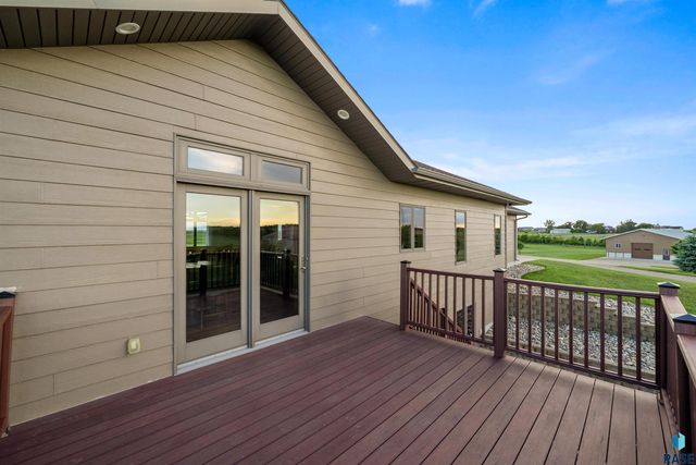 44946 173rd St Street, Watertown, SD 57201