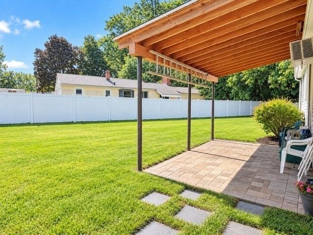 709 North Branch Pkwy, Springfield, MA 01119