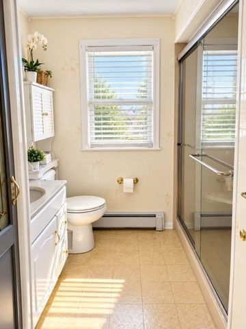 709 North Branch Pkwy, Springfield, MA 01119