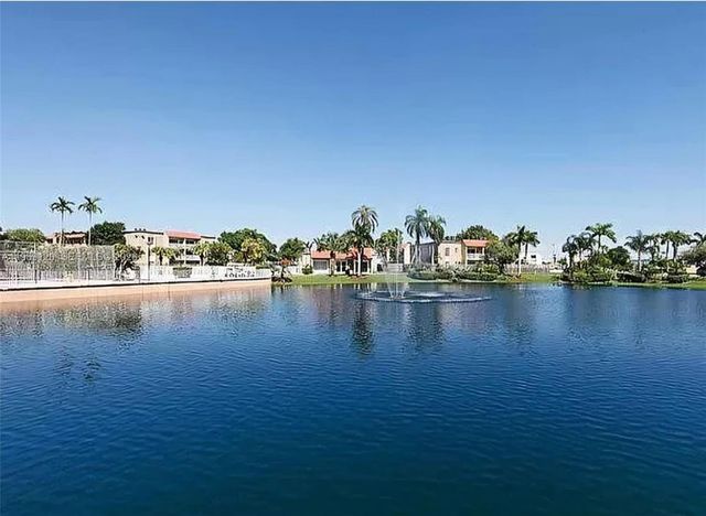 5020 NW 79th Ave 303, Doral, FL 33166