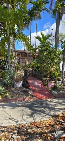 15271 SW 303rd St, Homestead, FL 33033