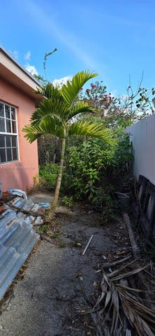 15271 SW 303rd St, Homestead, FL 33033
