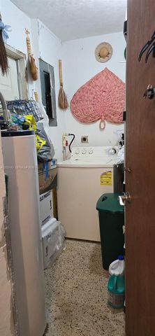 15271 SW 303rd St, Homestead, FL 33033