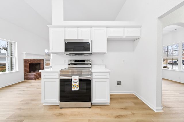 403 Foster Dr, White House, TN 37188