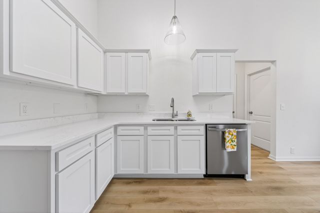 403 Foster Dr, White House, TN 37188