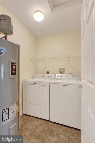 1267 VILLAGE DR, Spring Grove, PA 17362