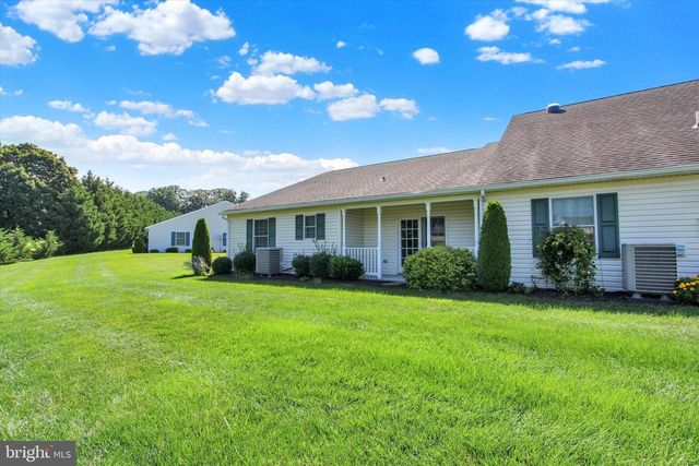 1267 VILLAGE DR, Spring Grove, PA 17362